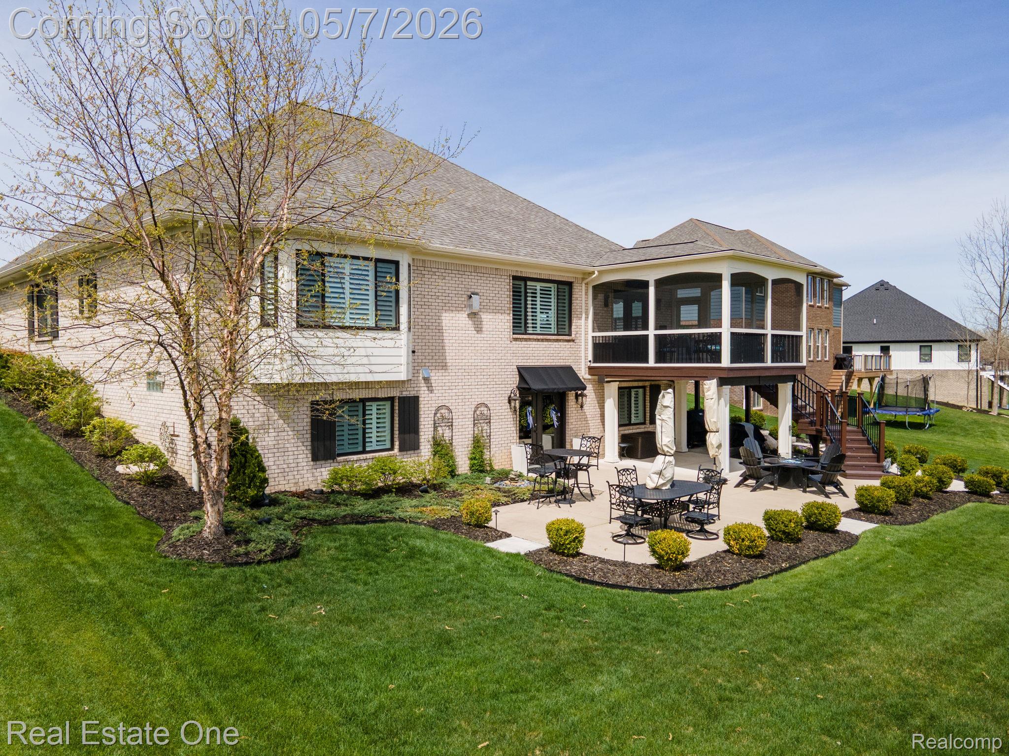 350 Golfside Drive
