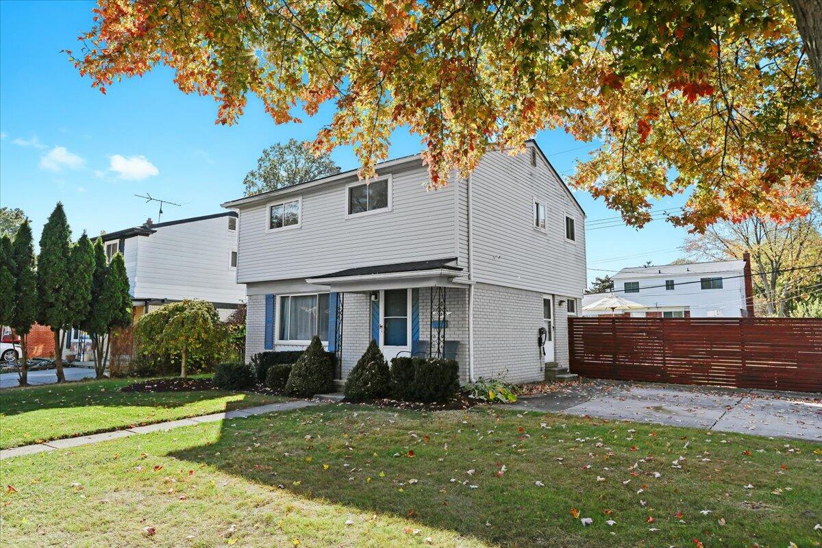 29945 Everett Street