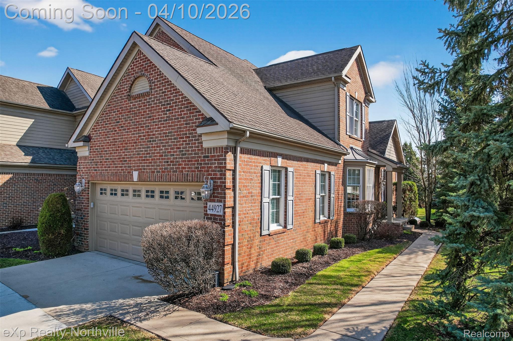 44927 Broadmoor Circle S