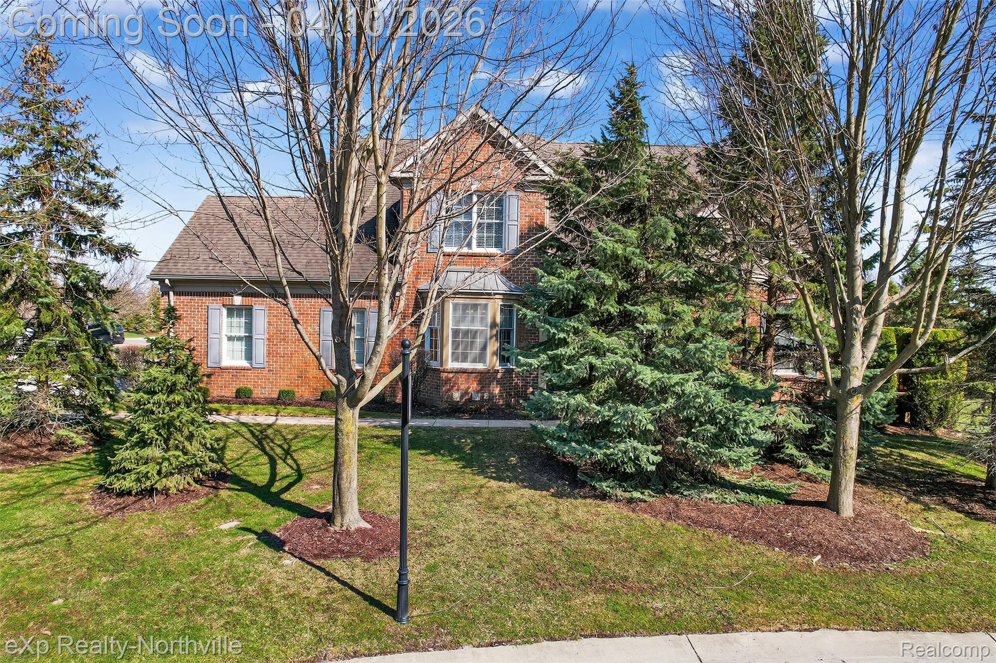 44927 Broadmoor Circle S