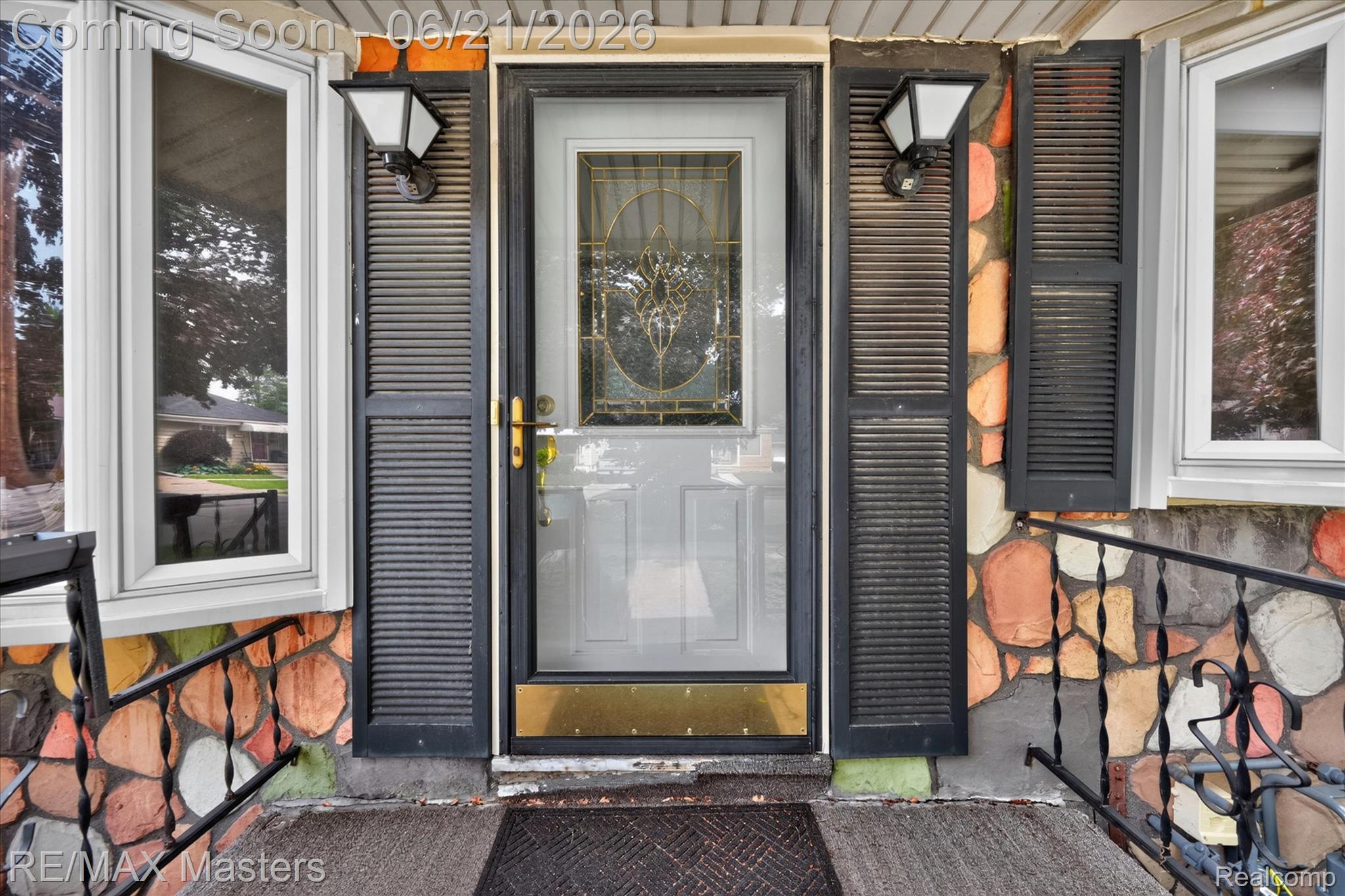 6449 Huron Street