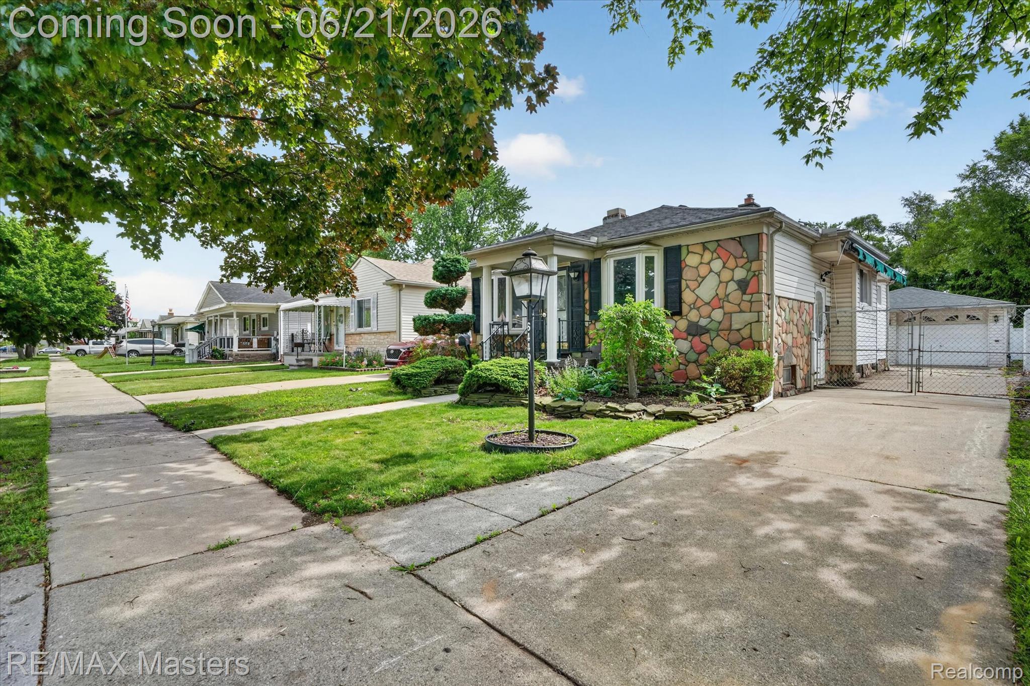 6449 Huron Street