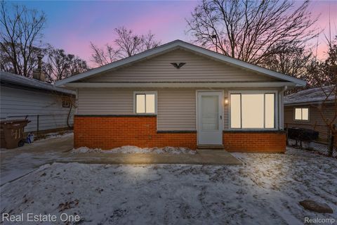 414 Kenilworth Avenue Pontiac City MI 48342