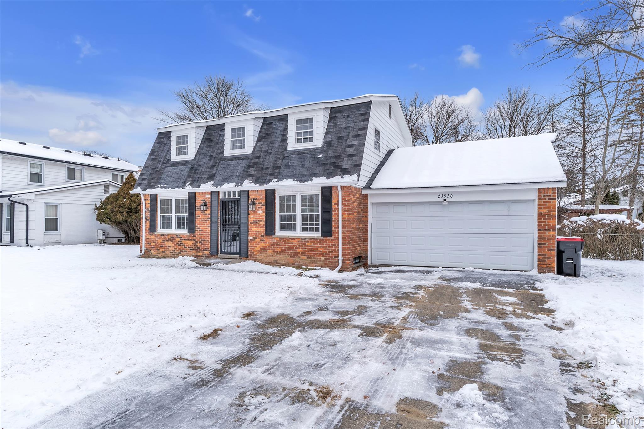 23520 Rockingham Street