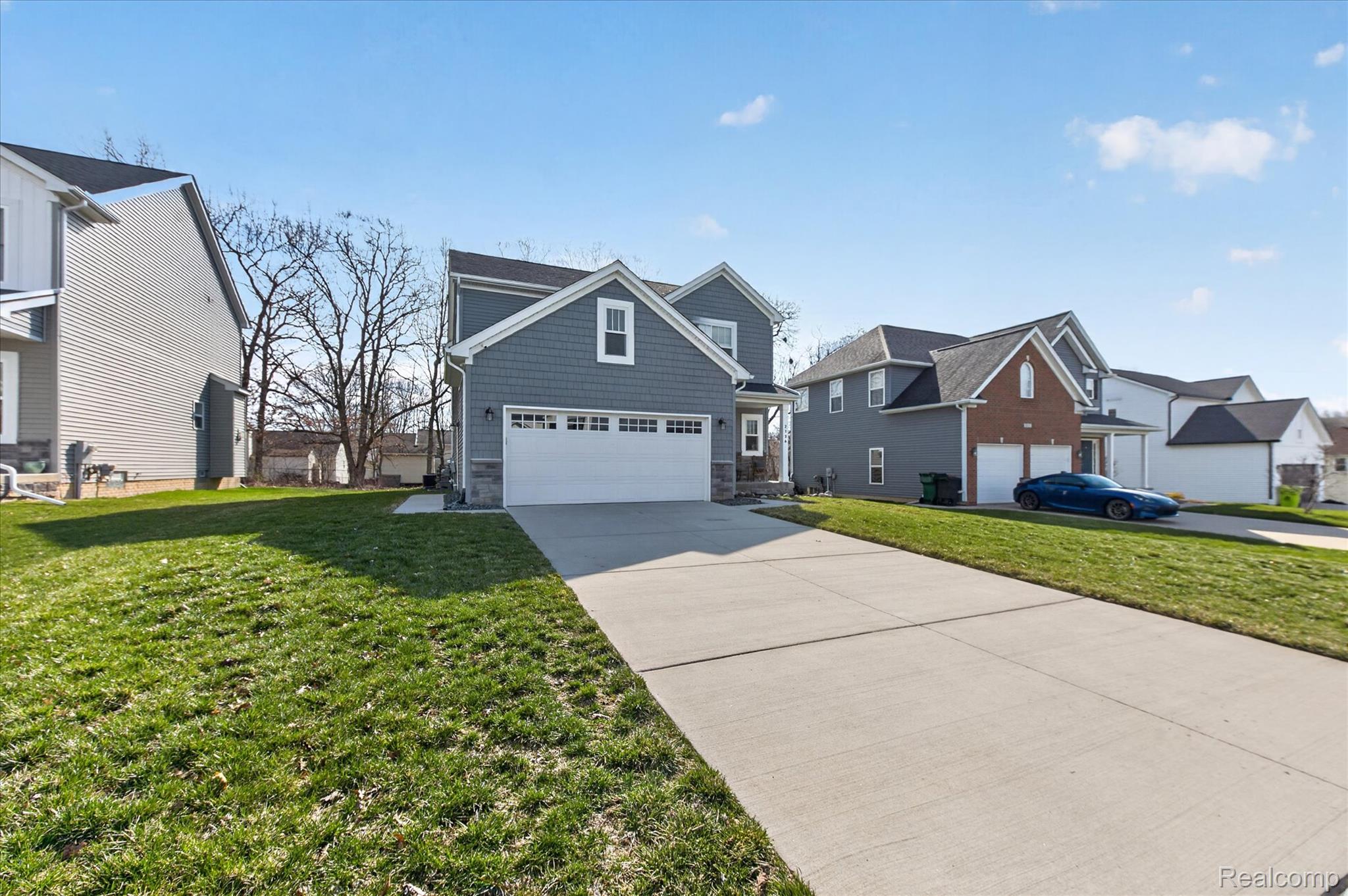 2136 Rolling Hills Drive