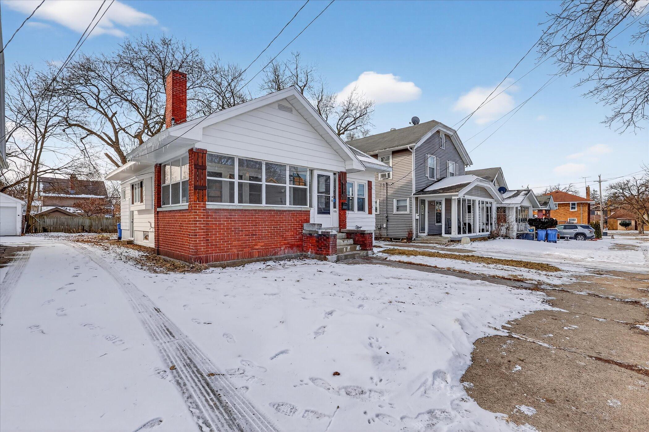 424 Storrs Street SE