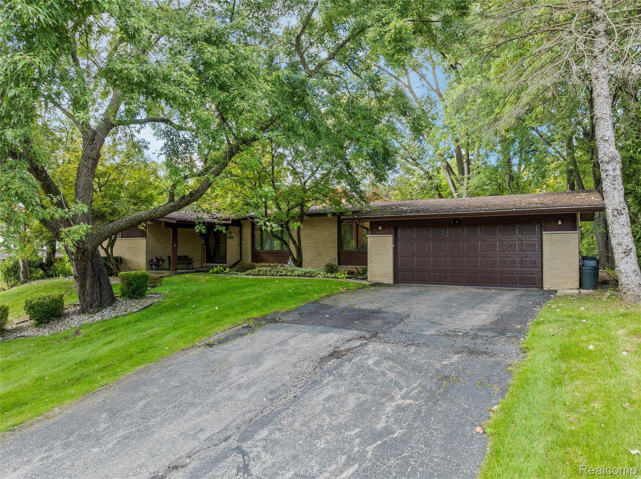 31017 Carriage Hill Road