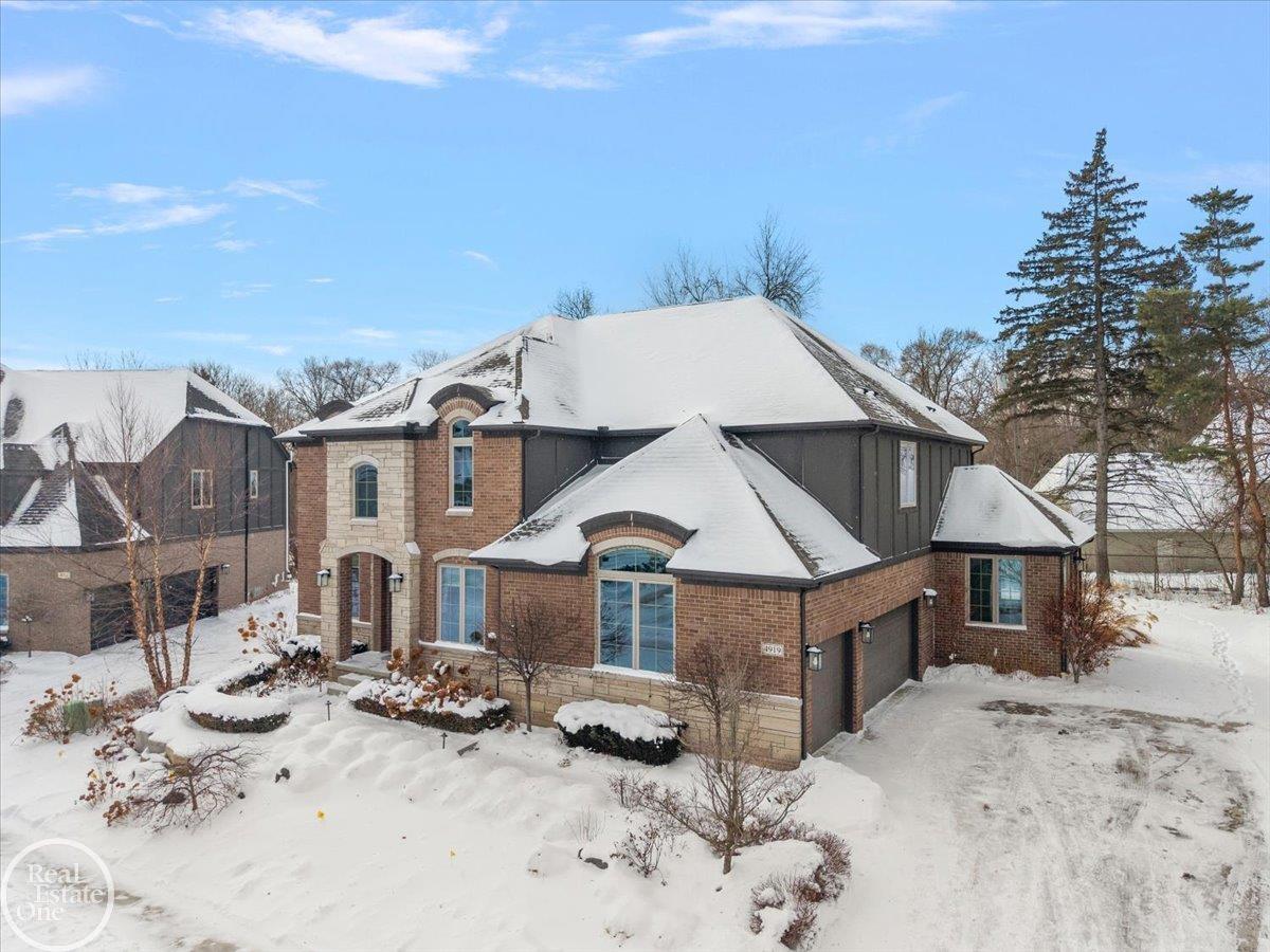 4919 Park Manor Drive