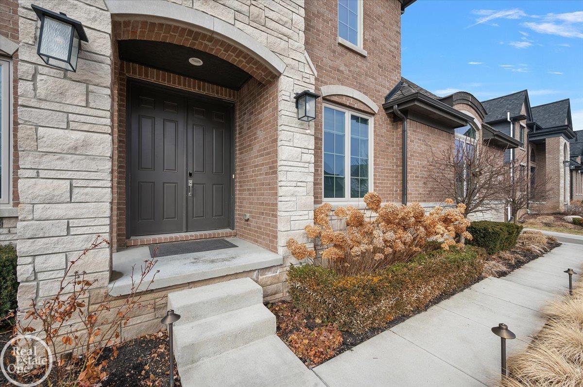 4919 Park Manor Drive