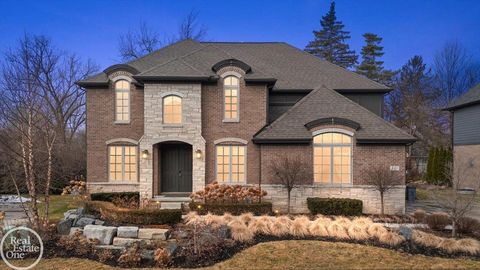 4919 Park Manor Drive Troy City MI 48098