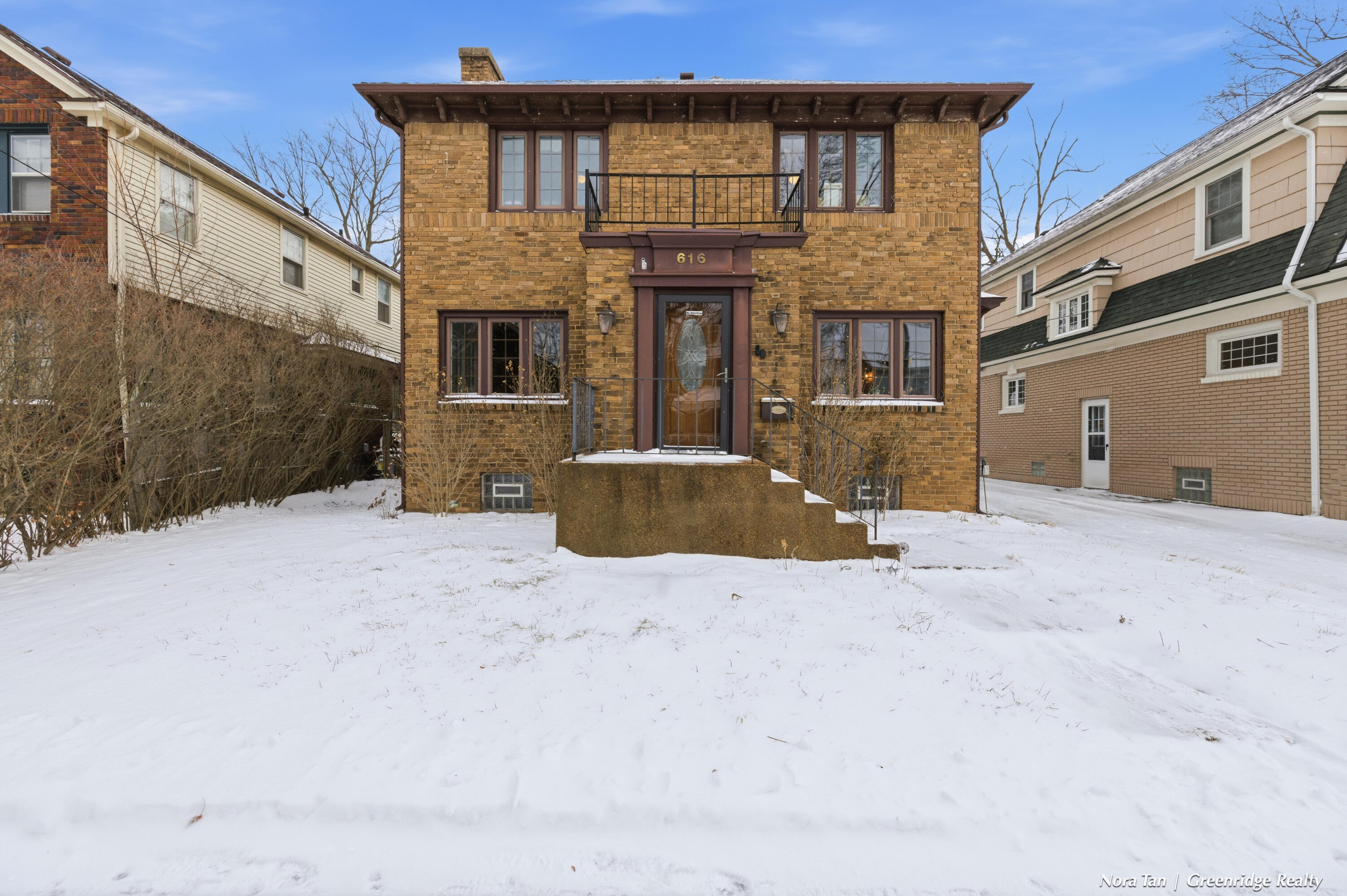 616 Rosewood Avenue SE