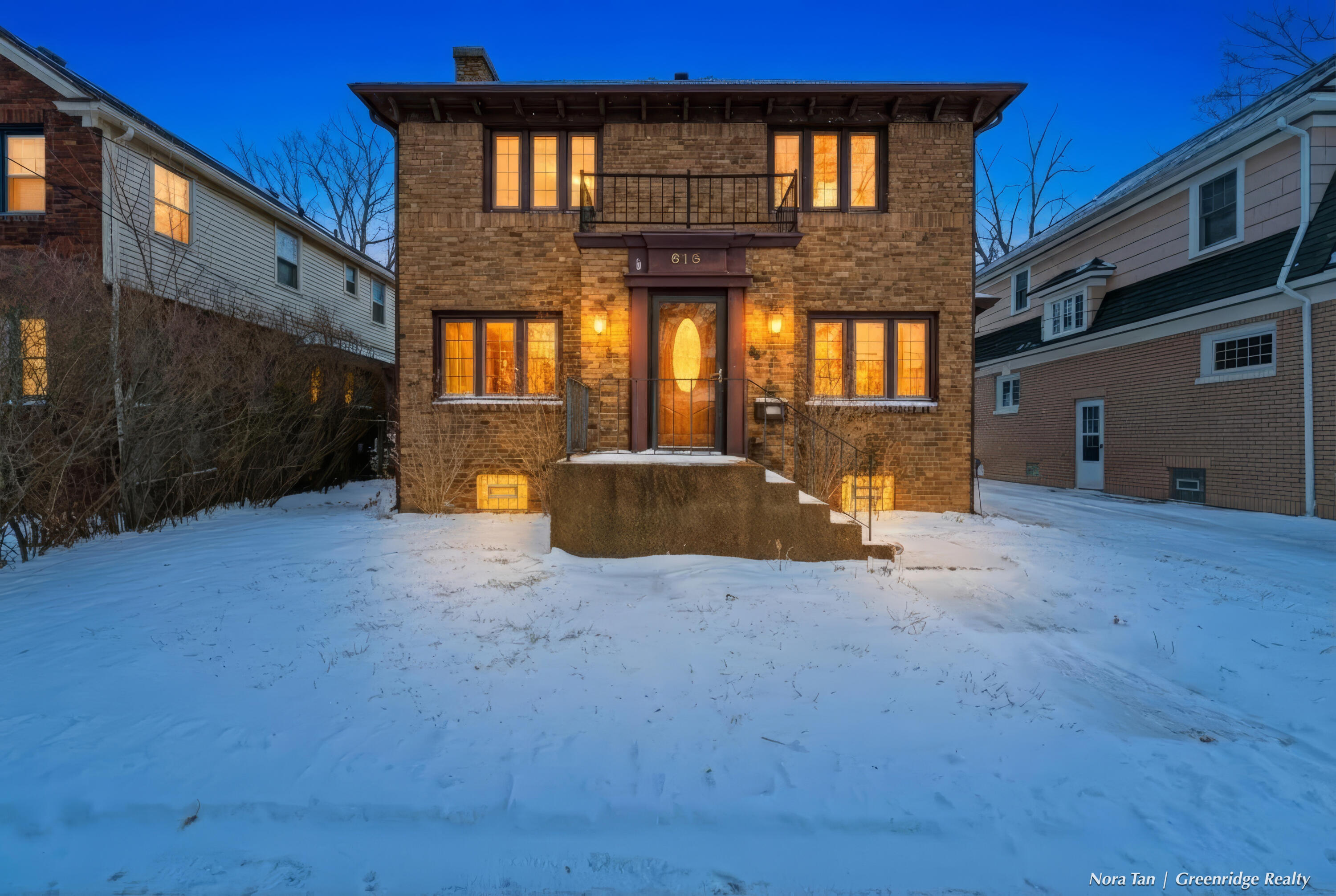 616 Rosewood Avenue SE