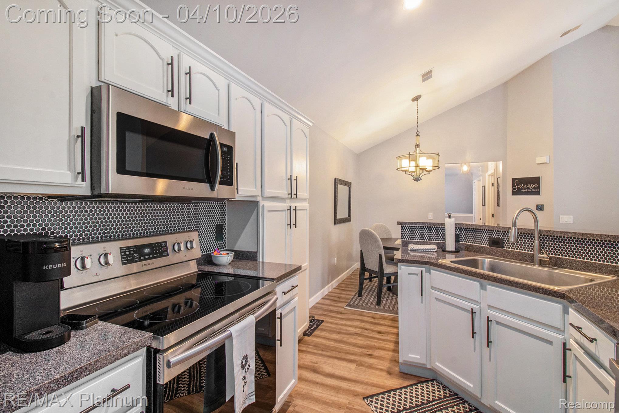 648 Olde English Circle