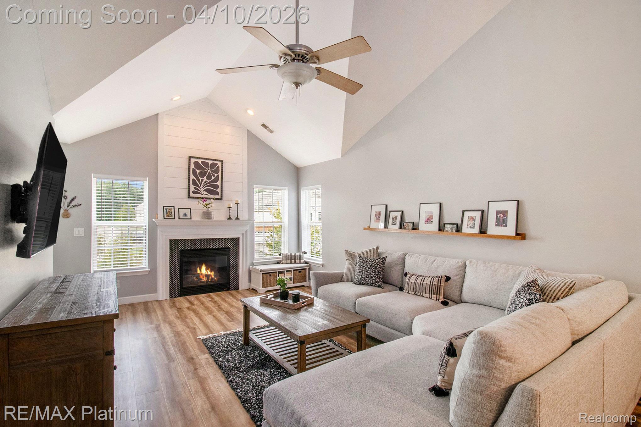 648 Olde English Circle