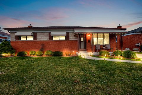 32334 GLOEDE Drive Warren City MI 48088