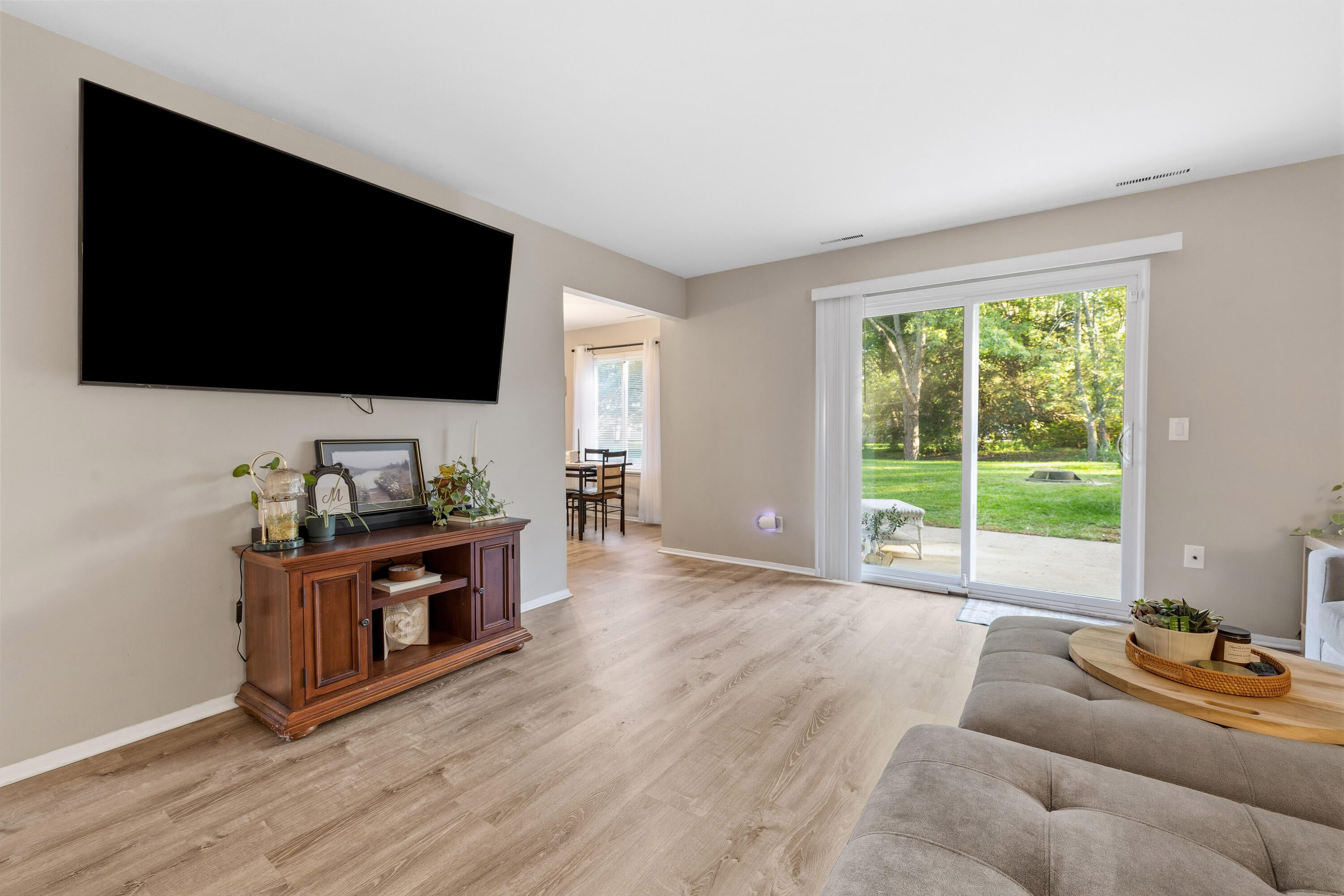 515 W Highland Road E6