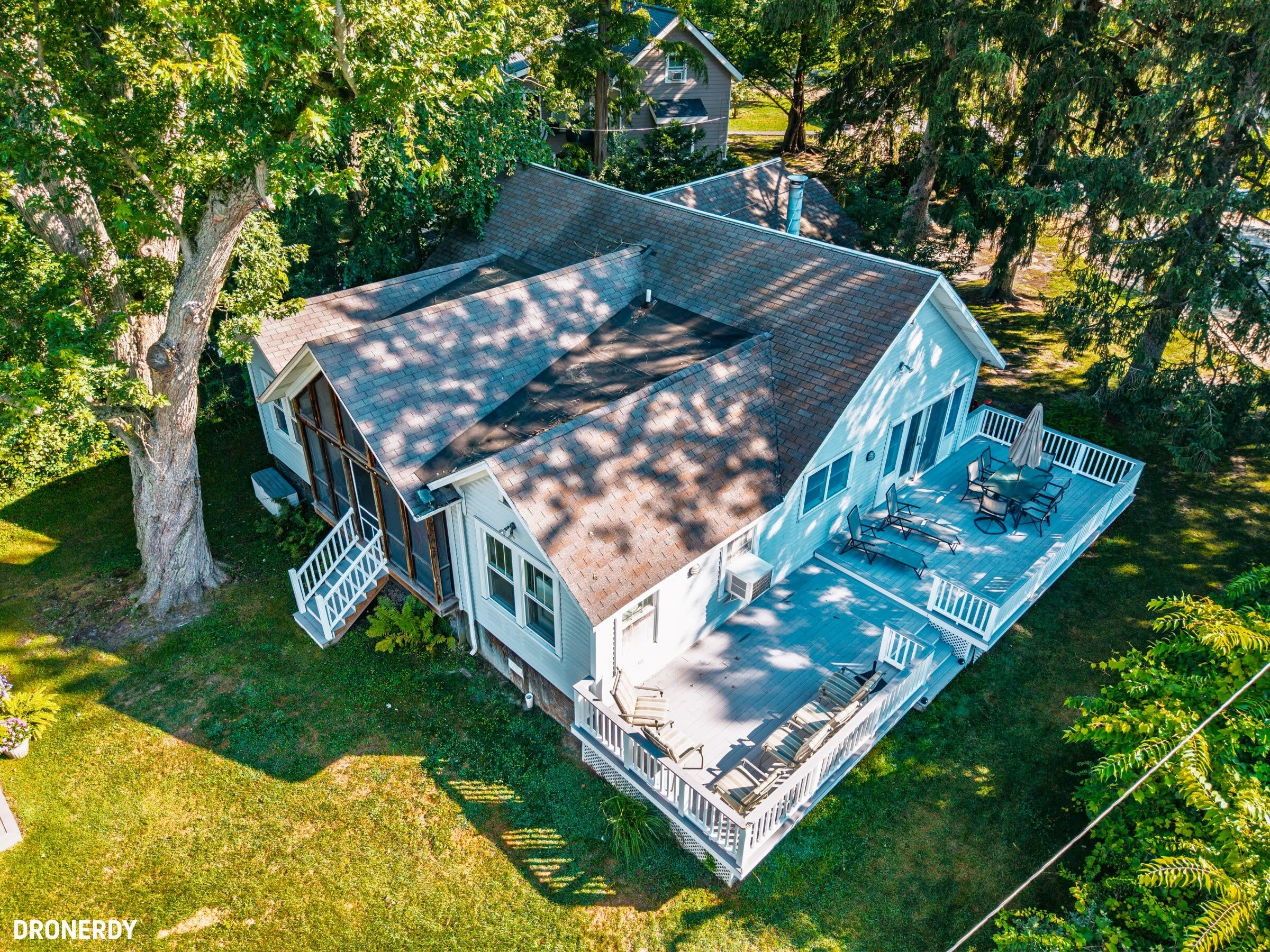 15552 Victor Road 1