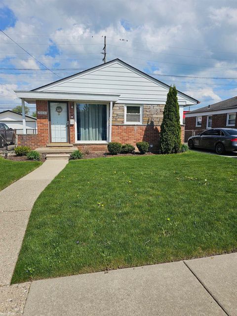 29616 Taylor Street St Clair Shores City Macomb MI 48082