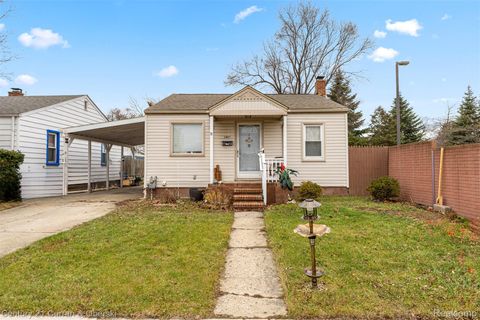 1827 Cleophus Pkwy Lincoln Park City MI 48146