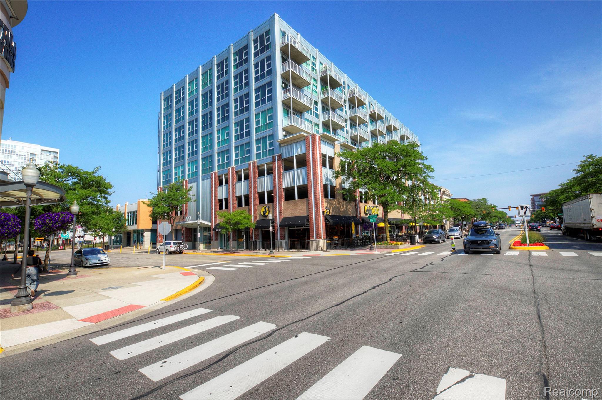 100 W 5TH ST 610