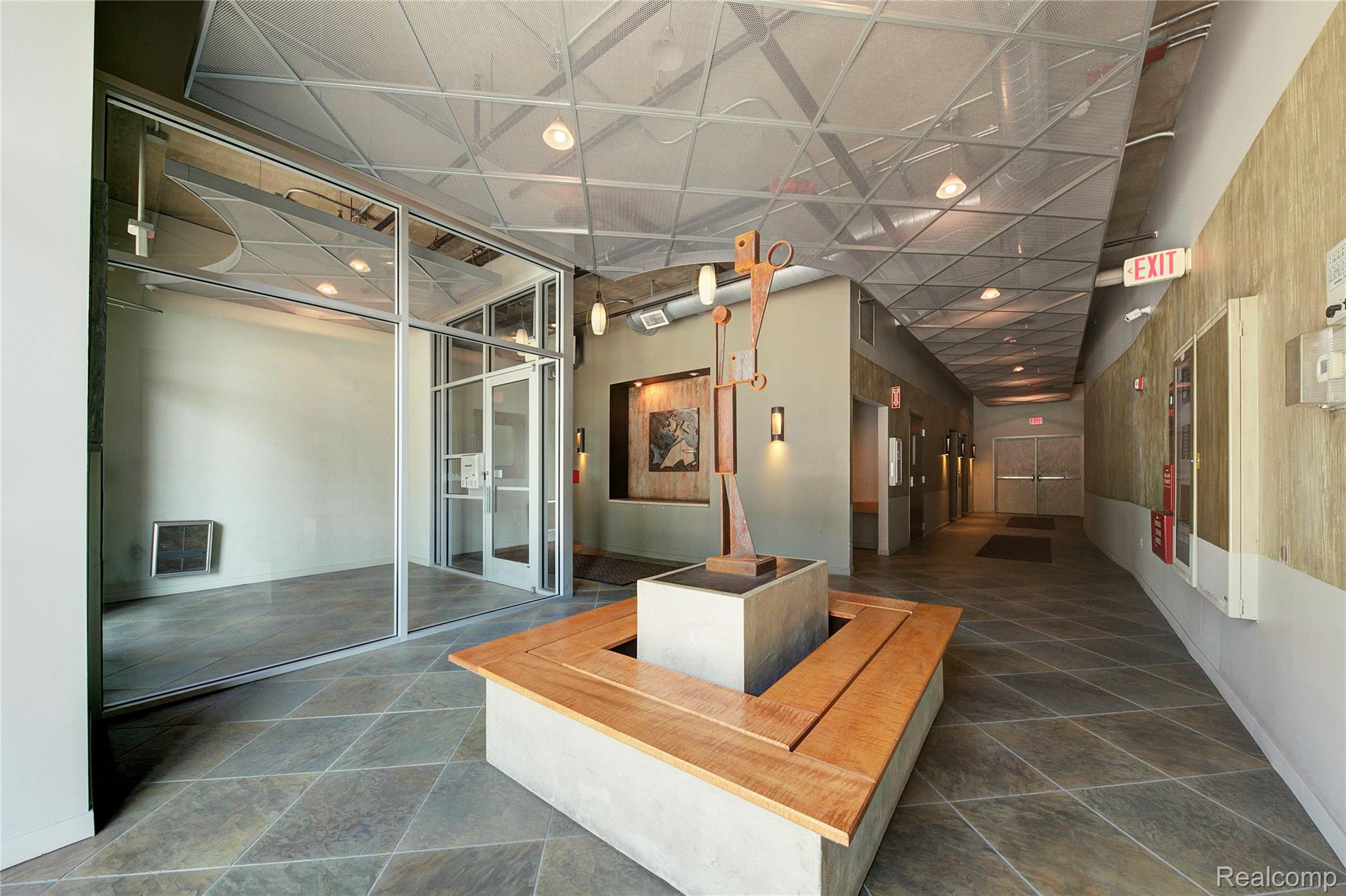 100 W 5TH ST 610