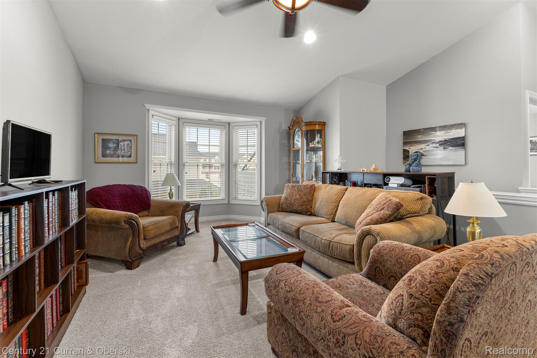 45599 Graystone Ln