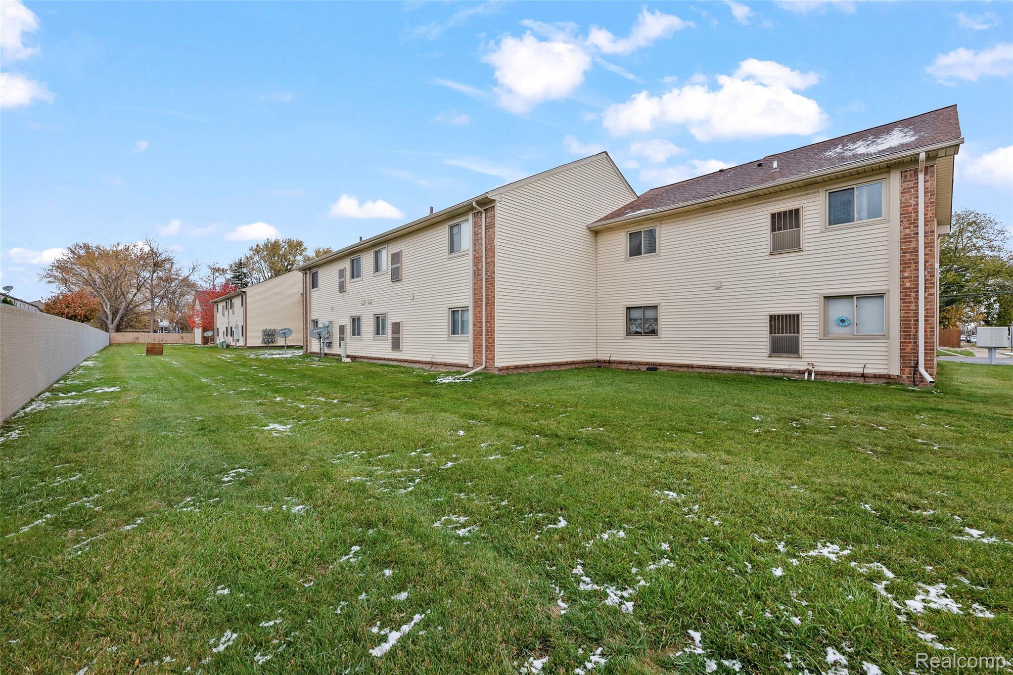 17915 Phyllis Street