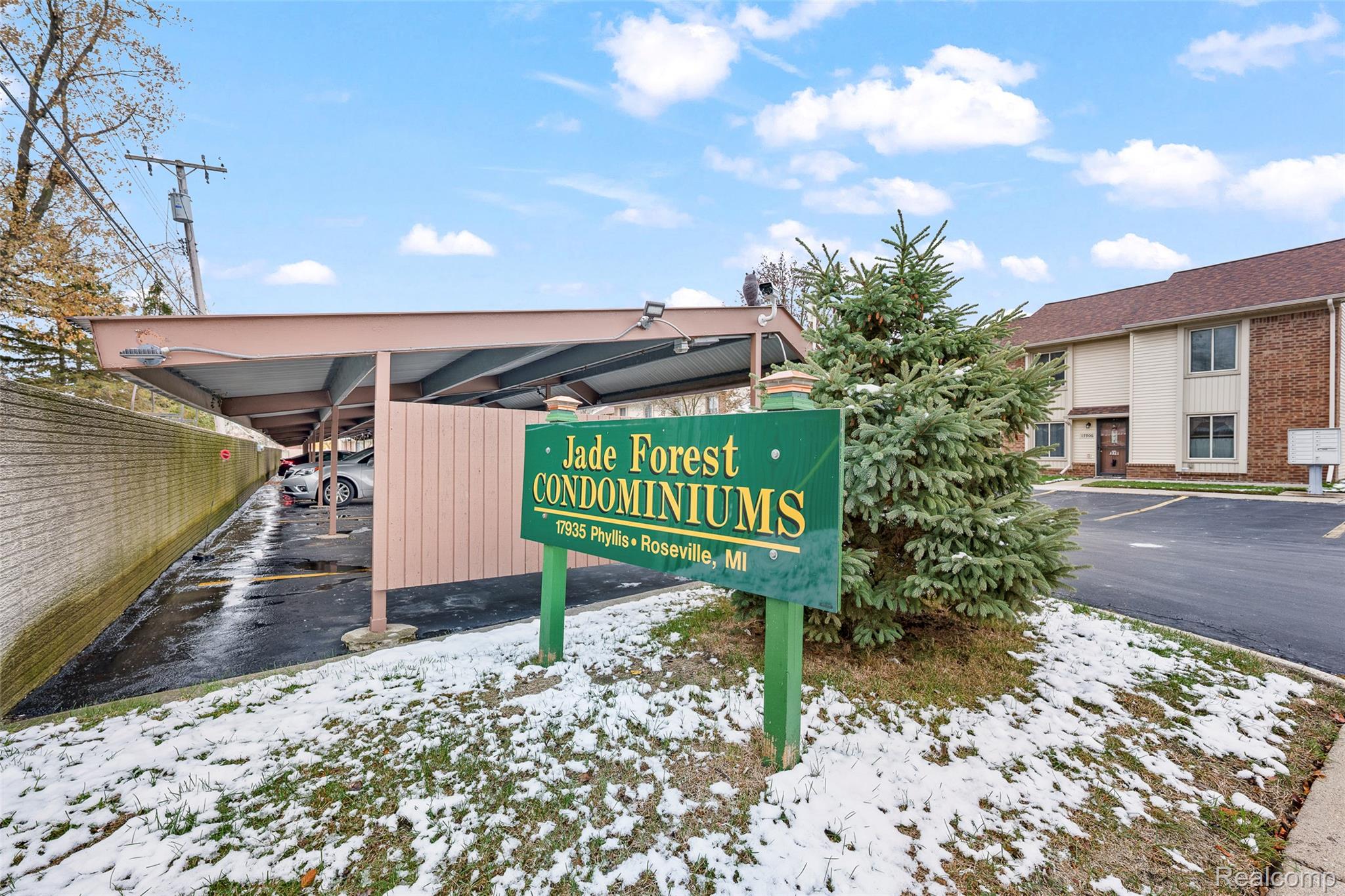 17915 Phyllis Street