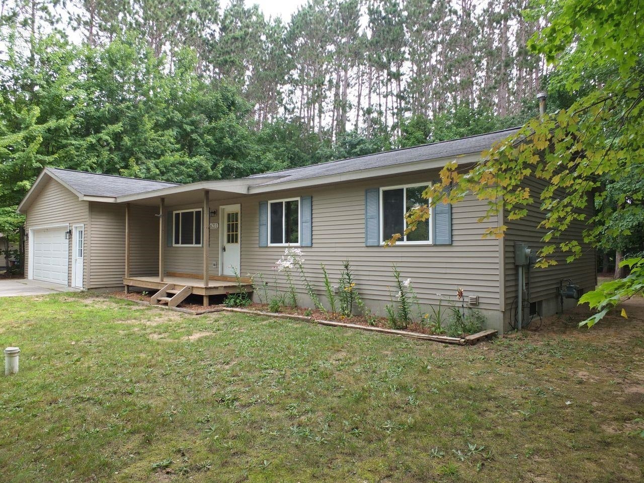 6211 Bellows Lake Road