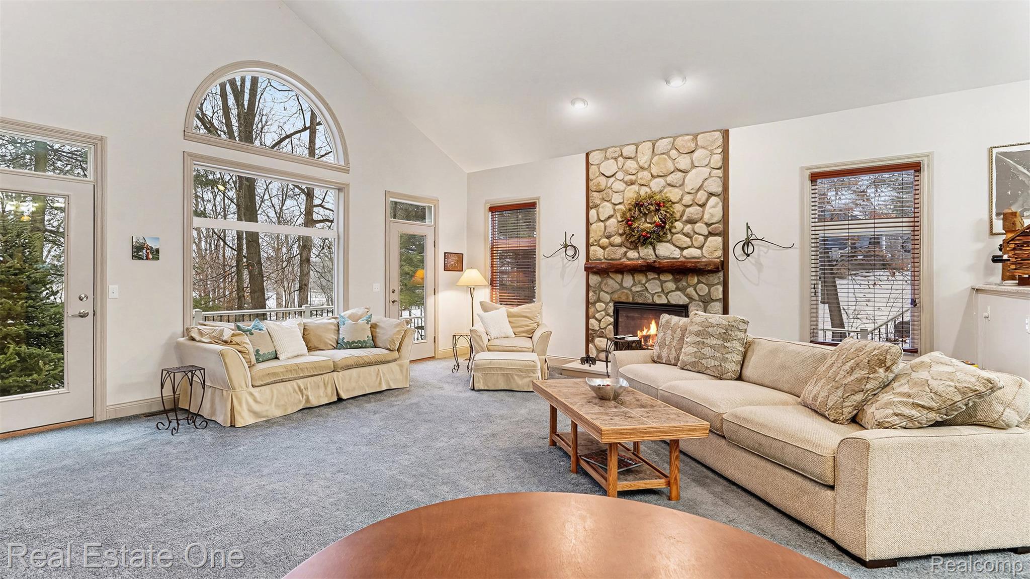 10456 Oak Shore Drive