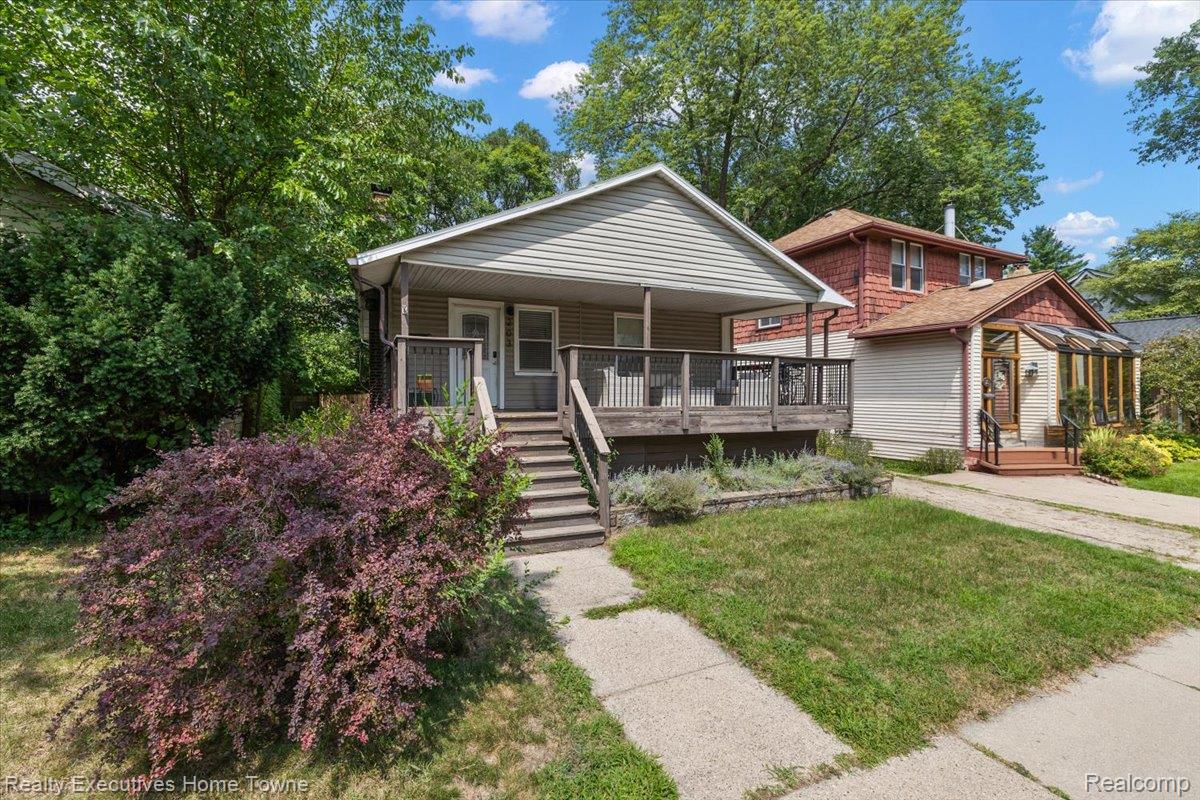 203 E Lewiston Avenue