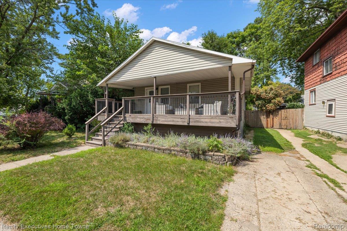 203 E Lewiston Avenue