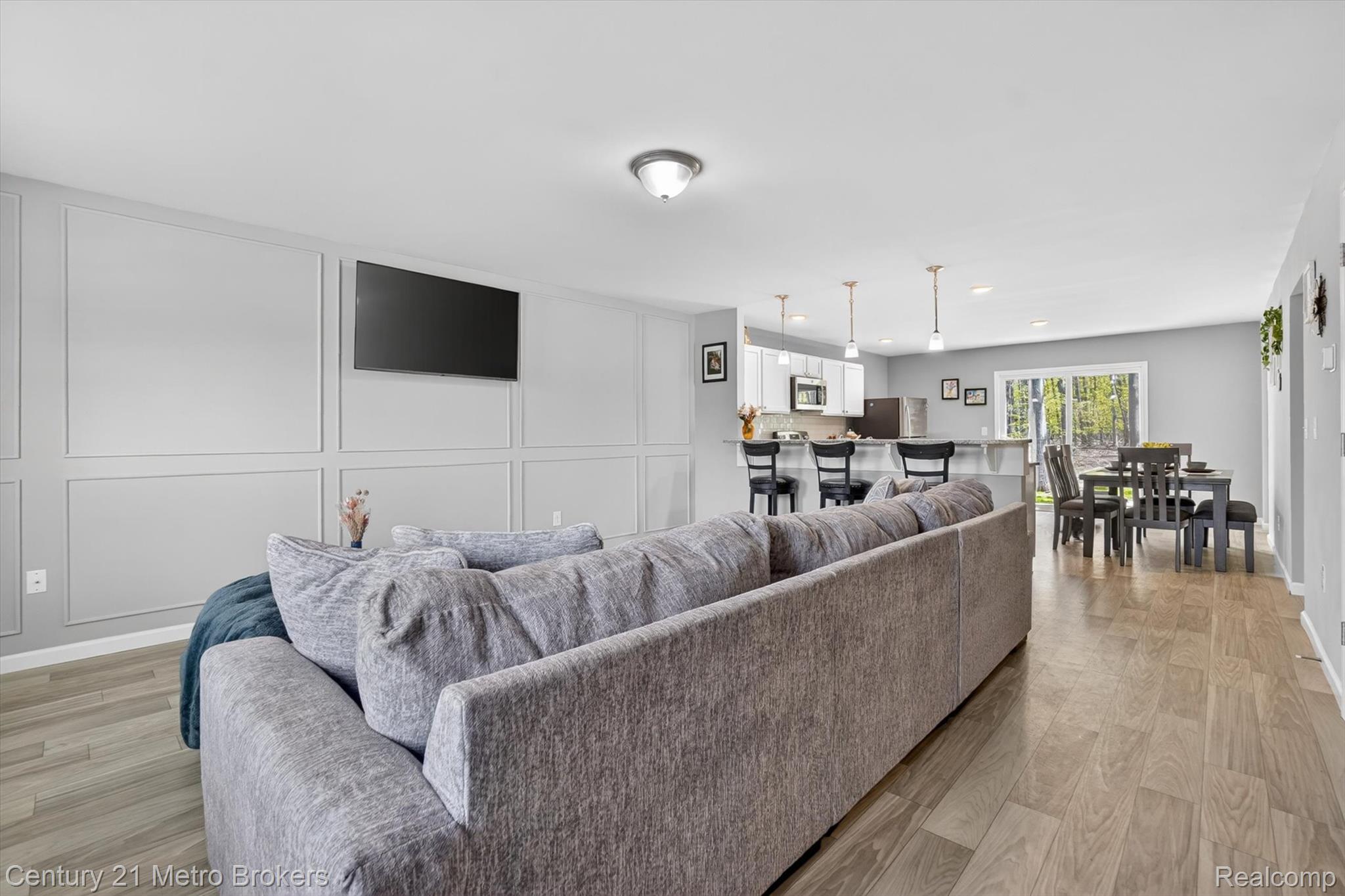 7205 Timberline Drive