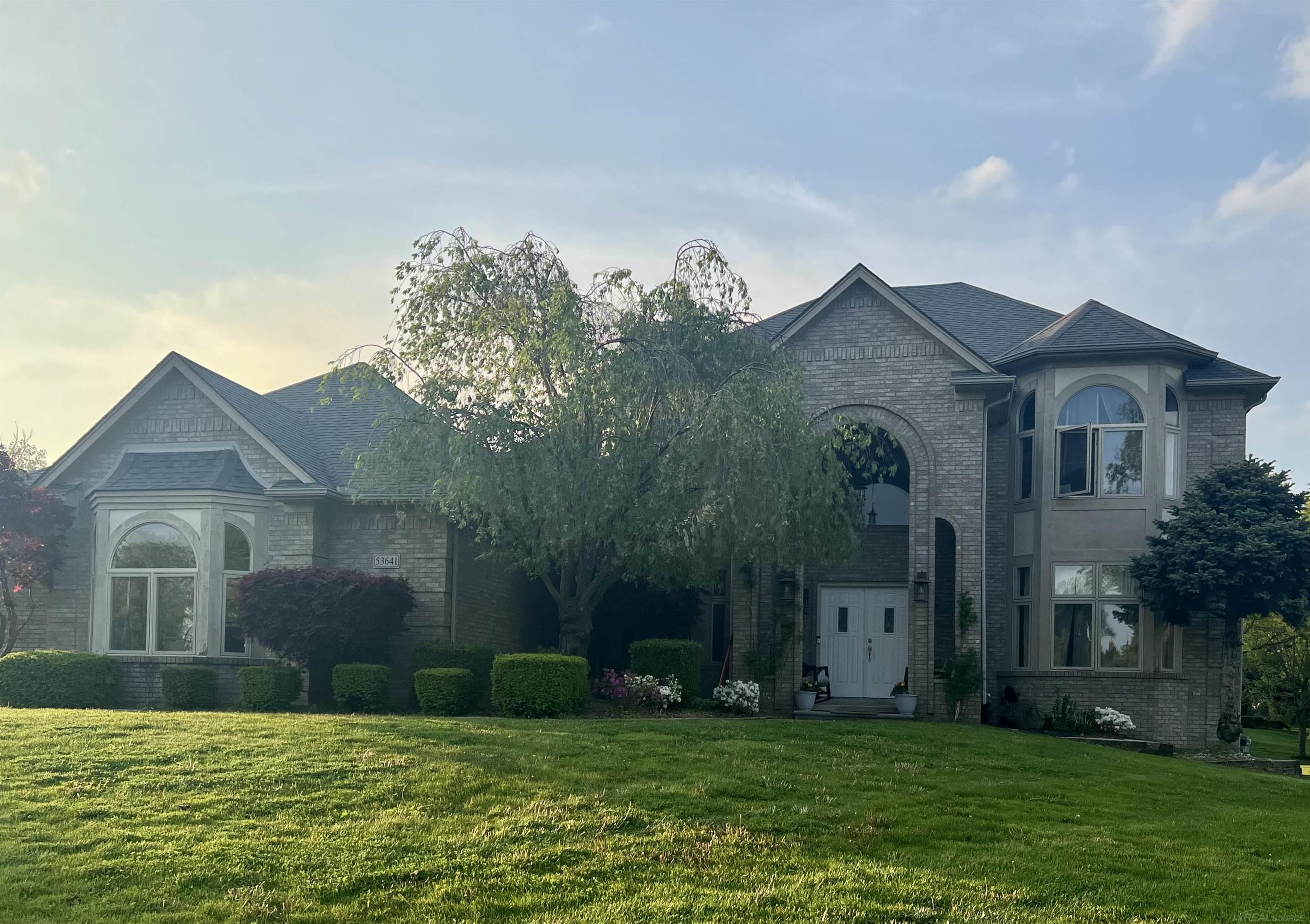 53641 Buckingham Lane