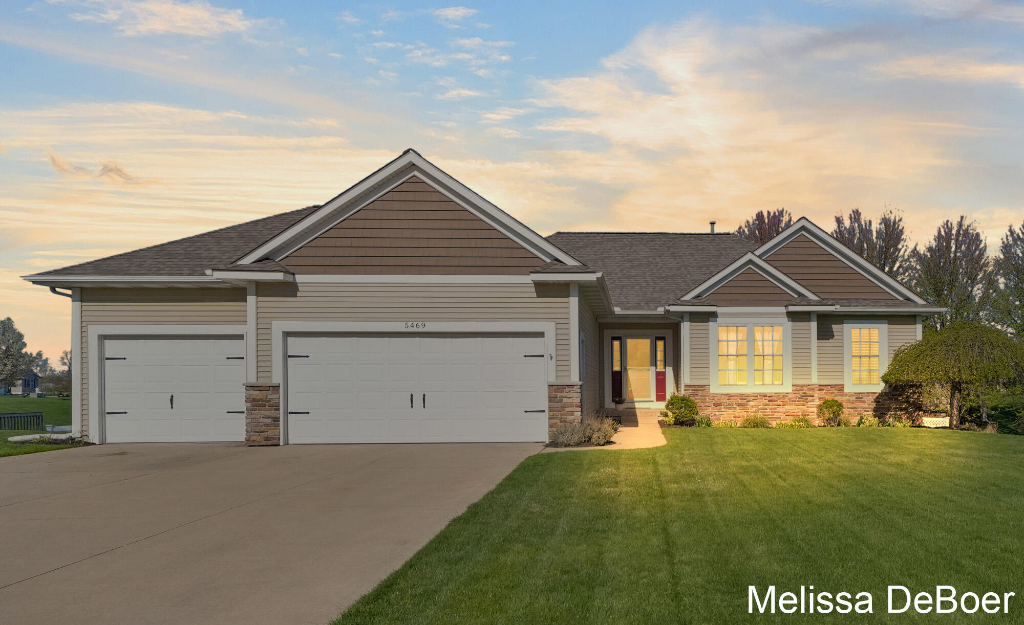 5469 Stevendale Drive