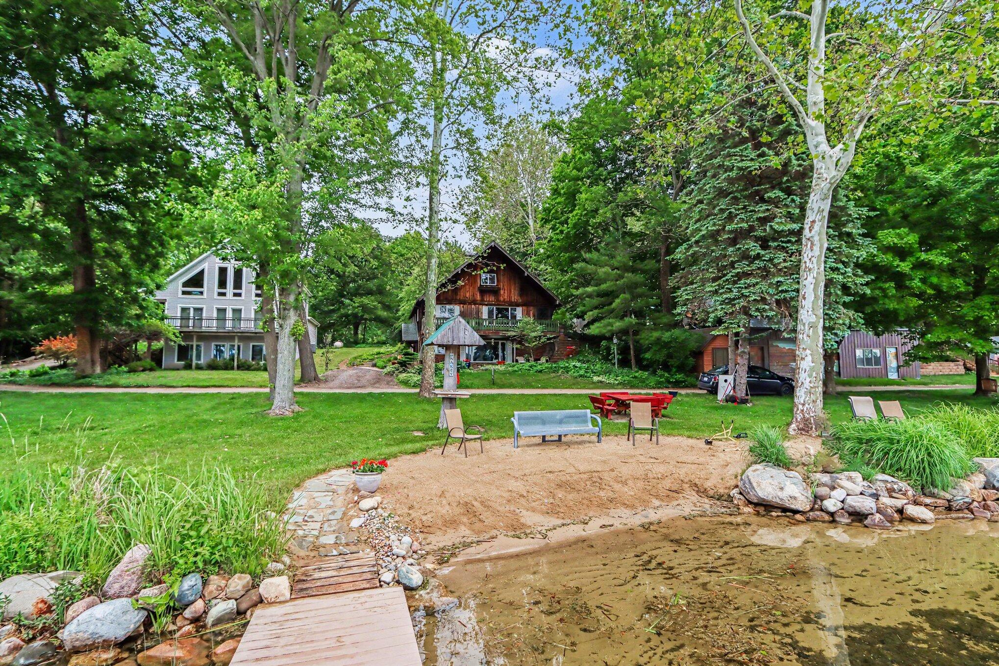 2535 Miner Lake Drive