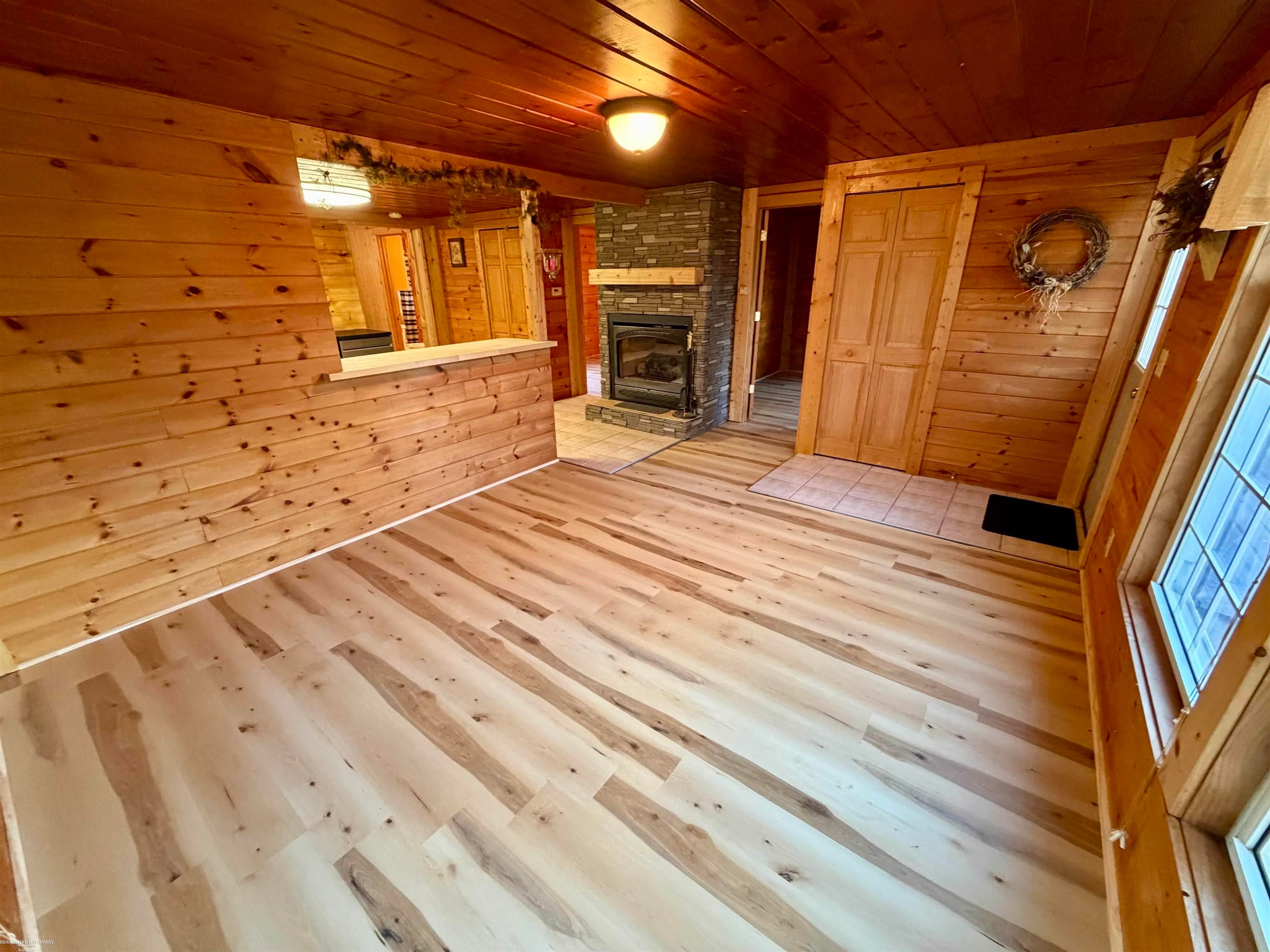 4588 Cranberry Lake Drive