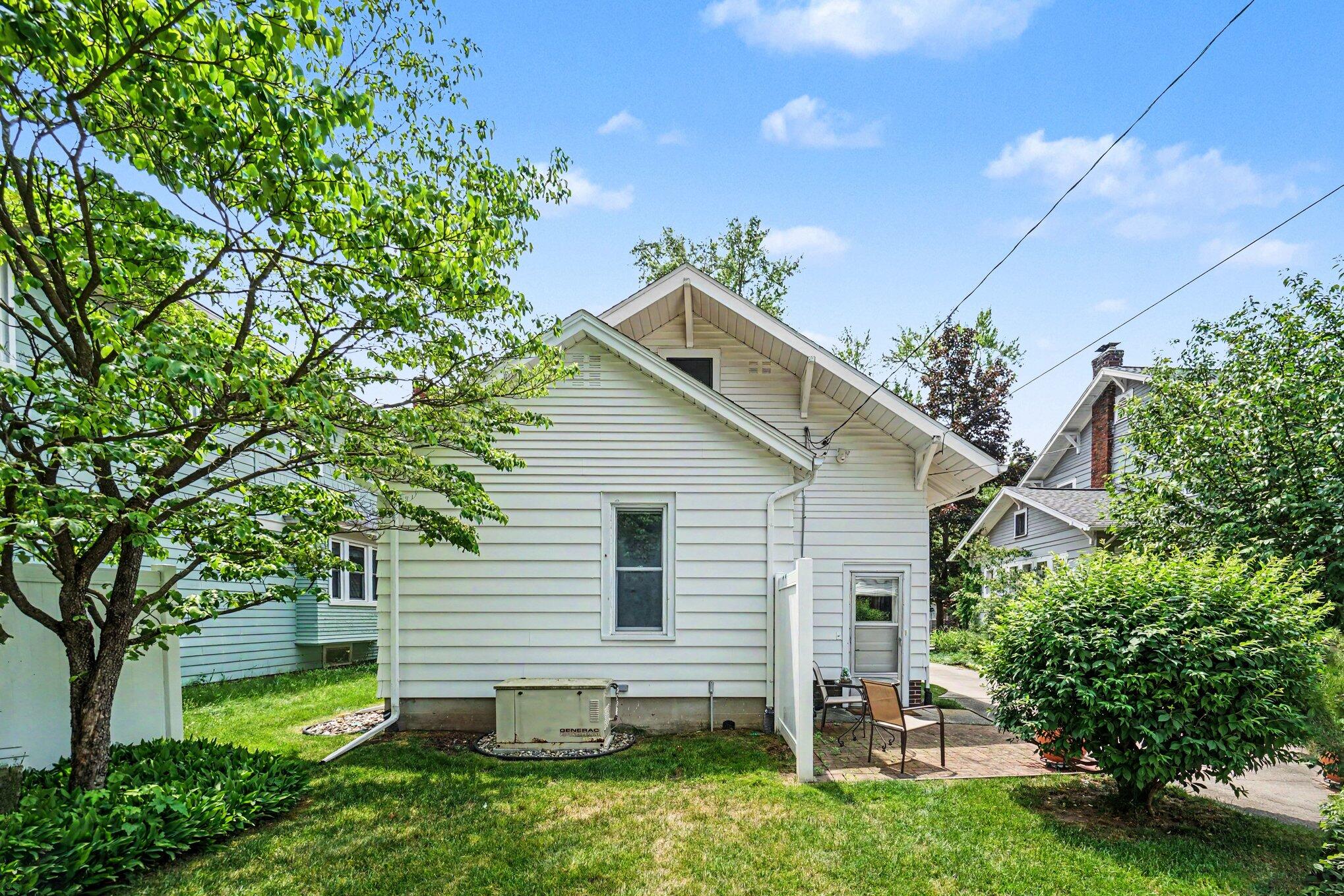 1410 W Maple Street