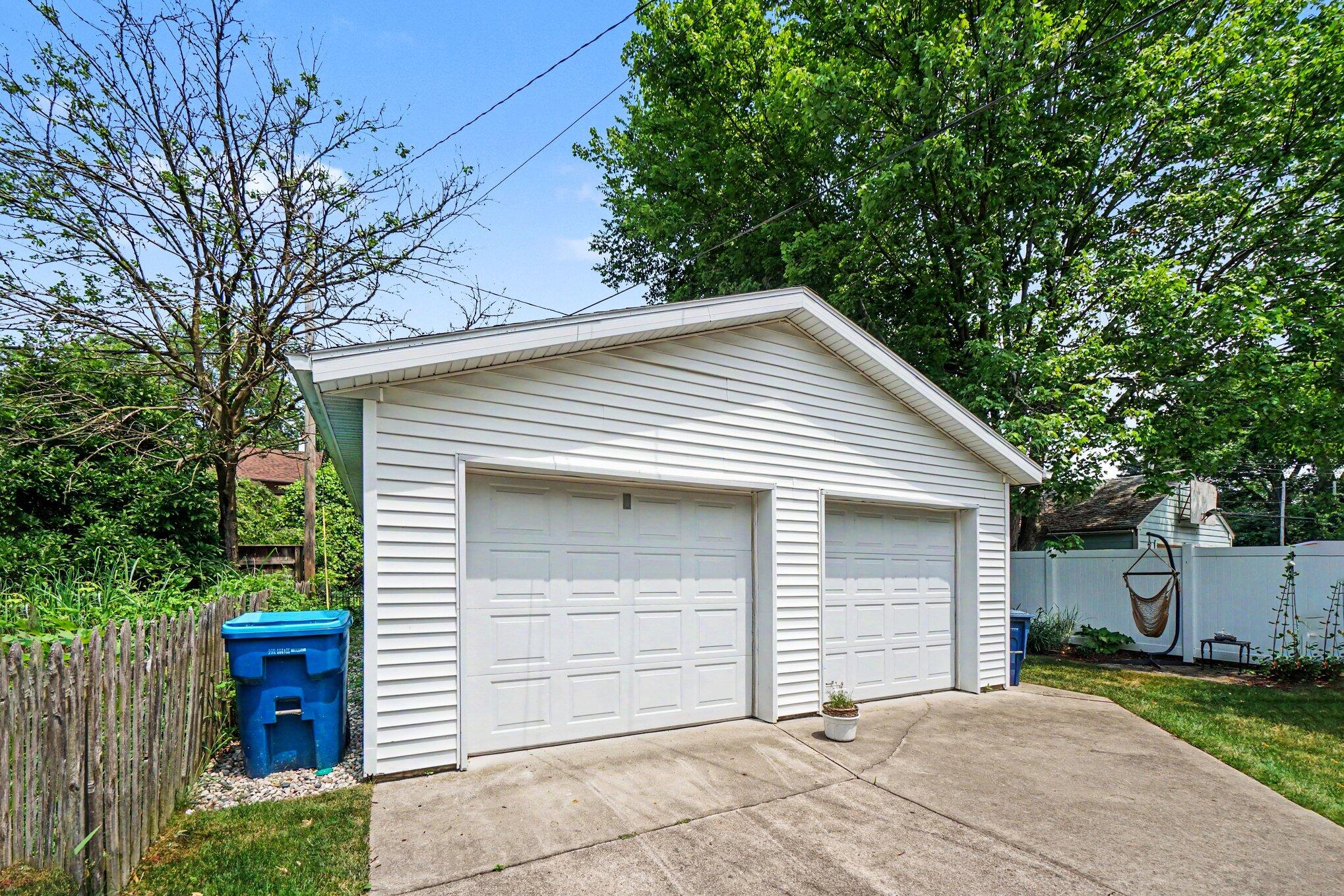 1410 W Maple Street