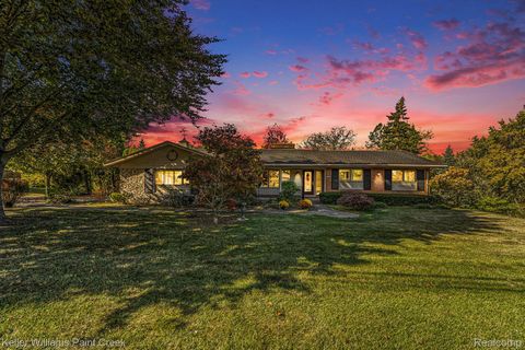 6720 Castle Drive Bloomfield Hills City MI 48301