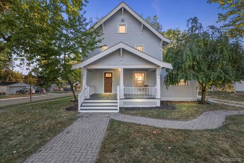 438 N Bailey Street Romeo Village MI 48065