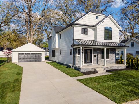 1303 Mohawk Avenue Royal Oak City MI 48067