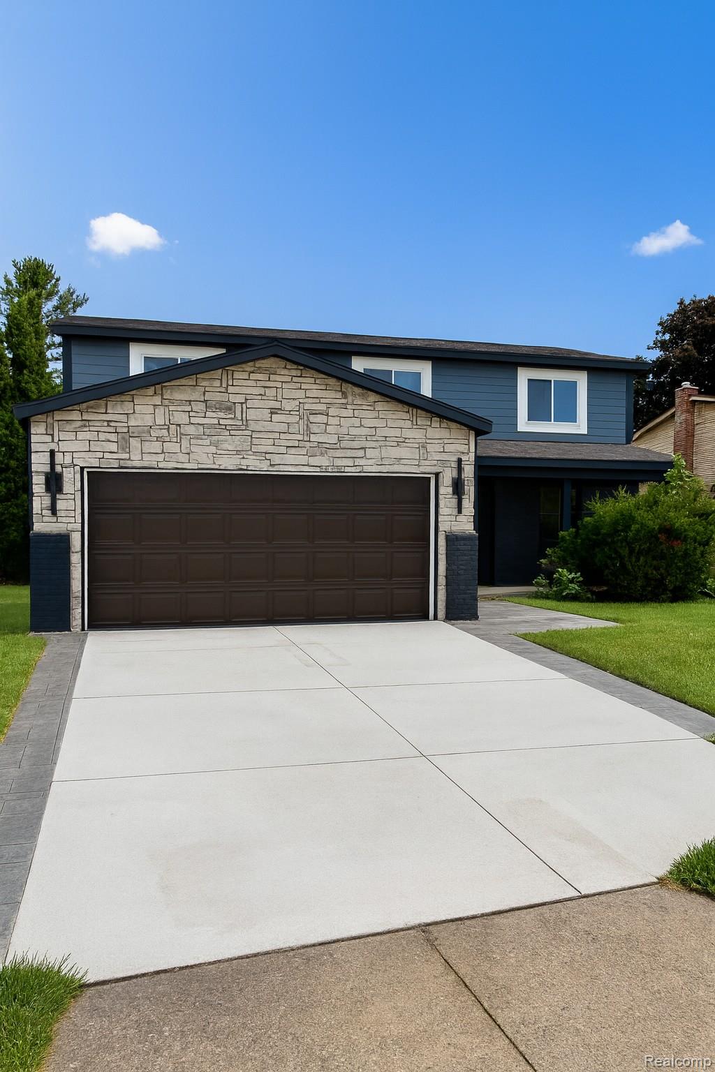 1784 Lakewood Drive