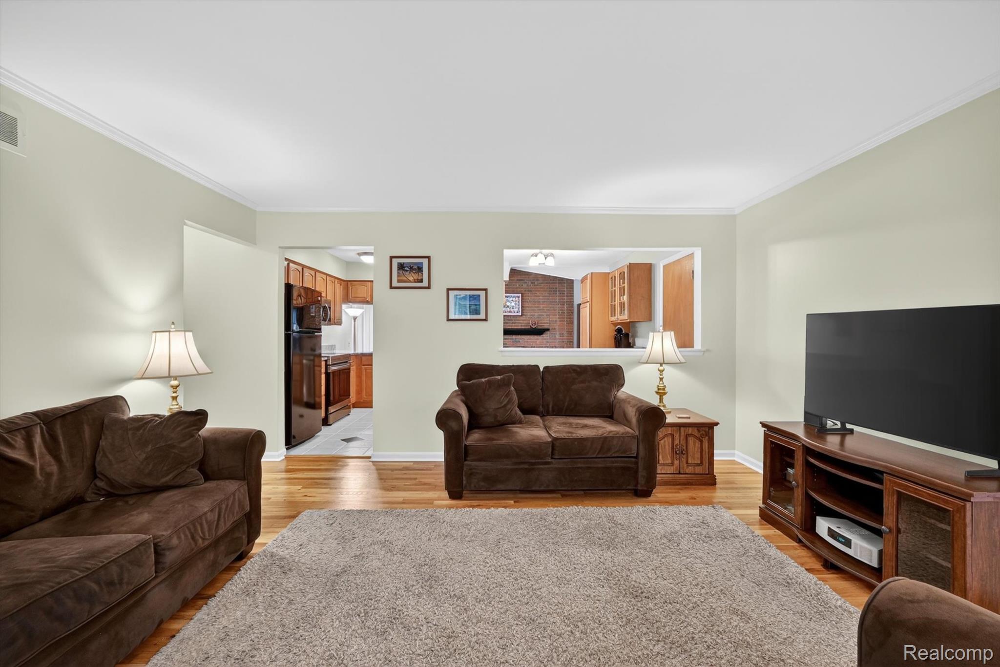 7061 London Court