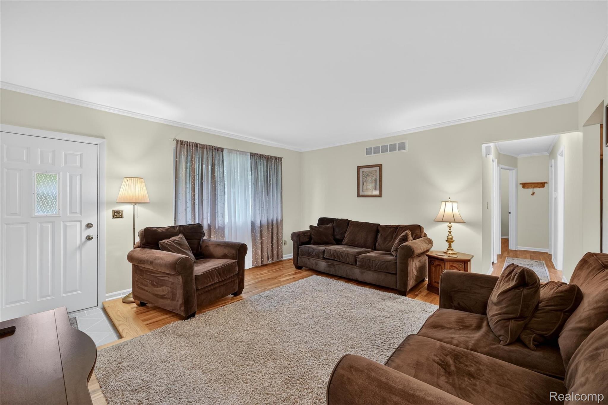 7061 London Court