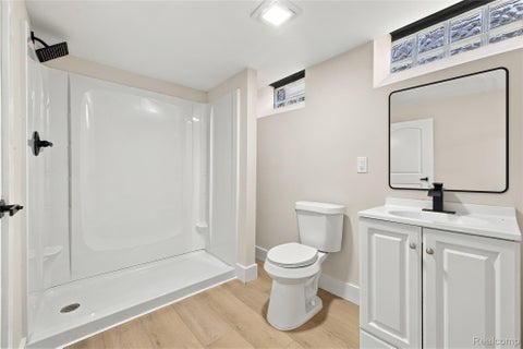 Tiny photo for 15834 Chestnut Street, Roseville City, MI 48066 (MLS # 20261080935)