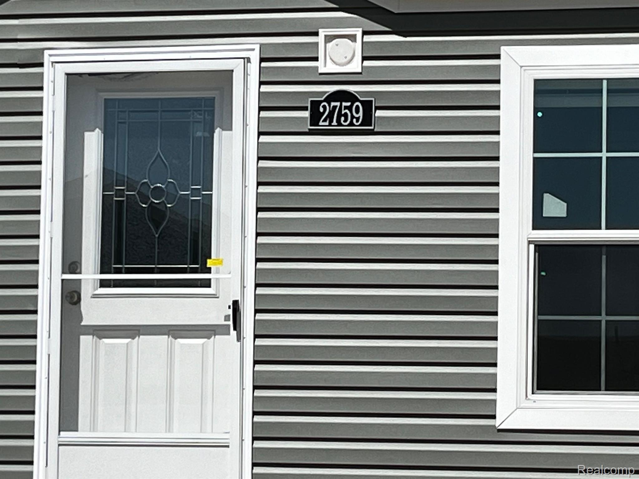 2759 NAPLES Court