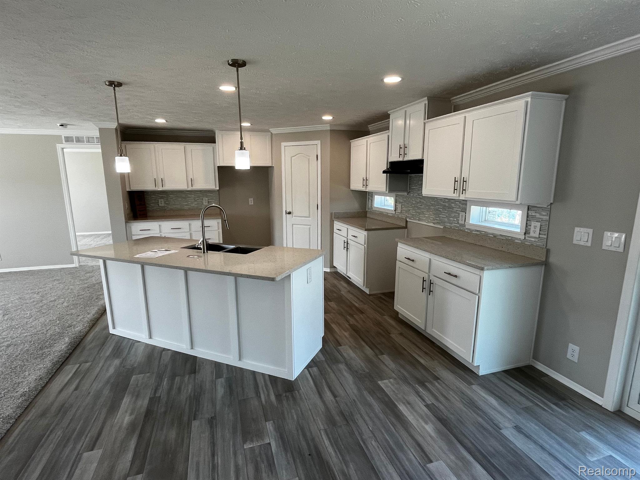 2759 NAPLES Court