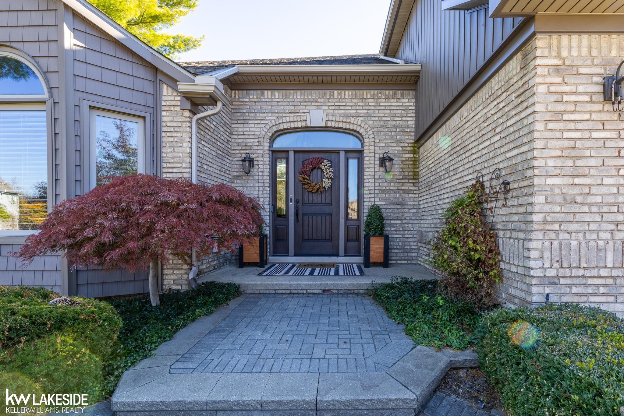 43852 Columbia Drive