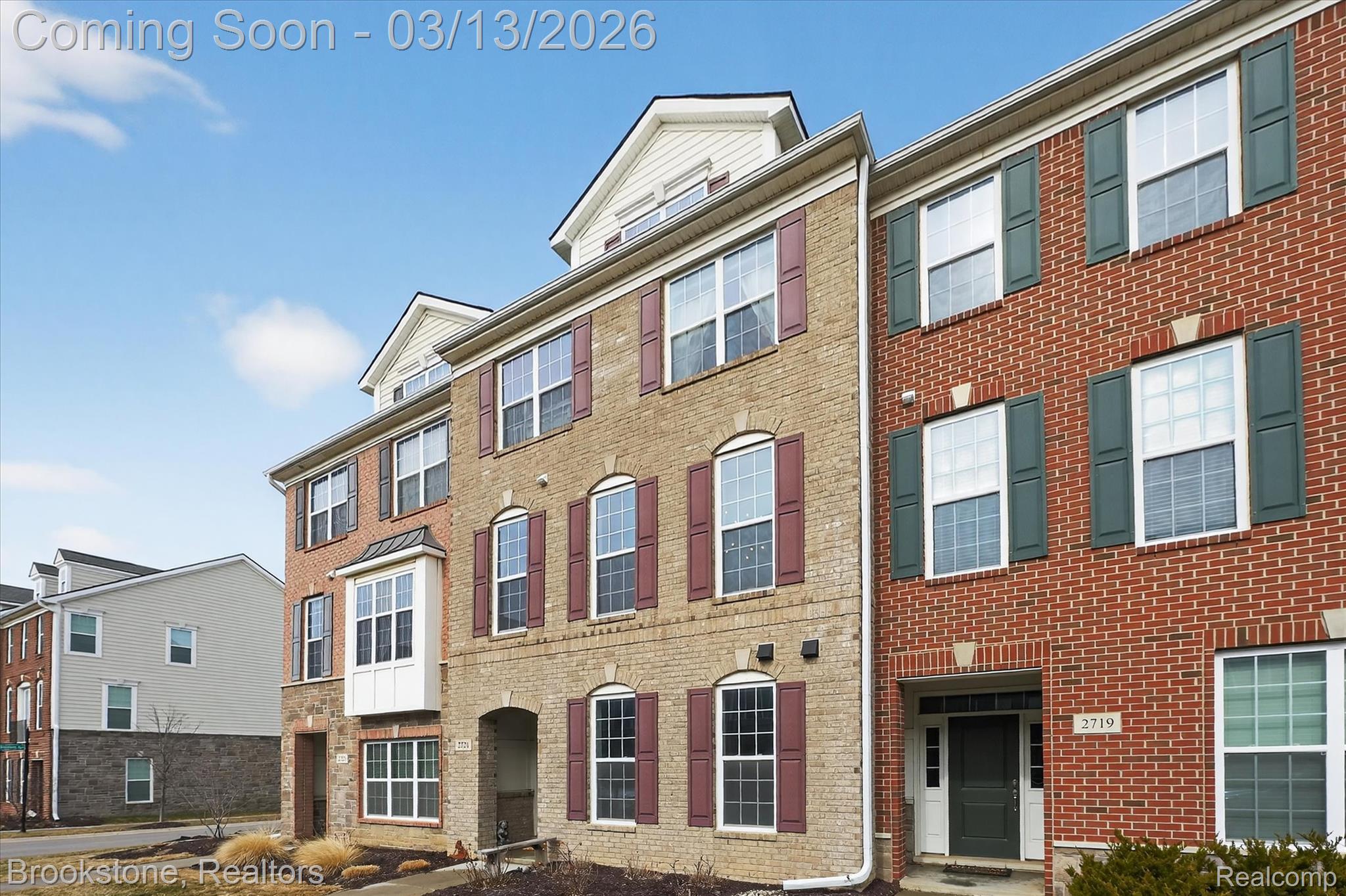 2721 S Spurway Drive